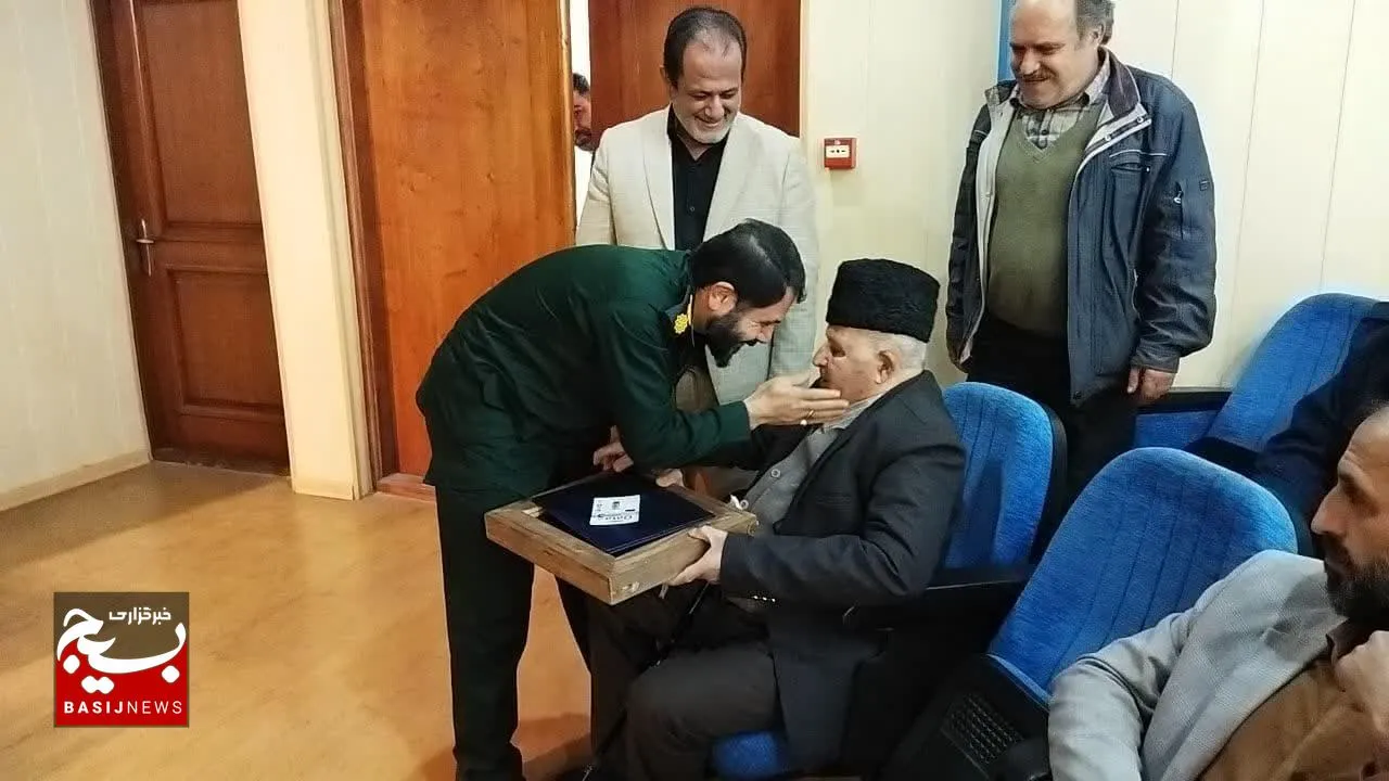 تجلیل از خانواده شهدای اصناف مازندران
