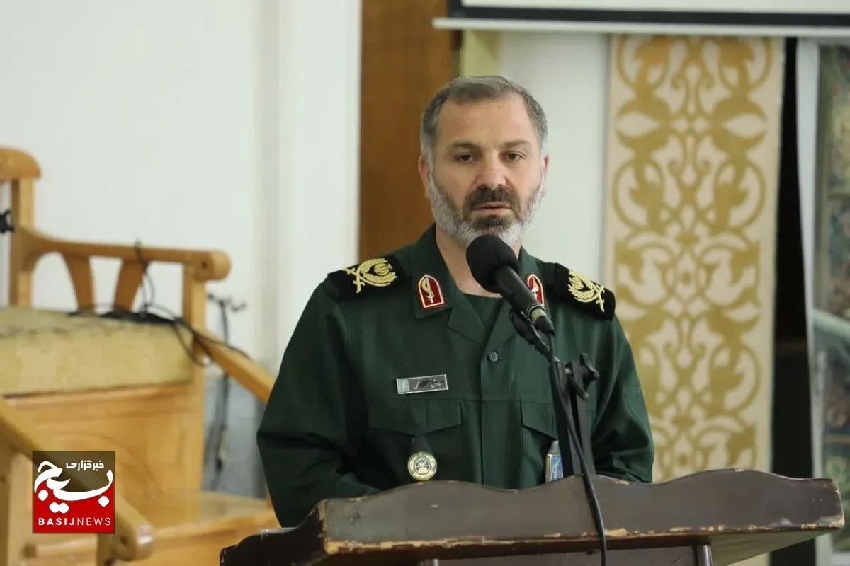 فرمانده سپاه کربلا:
خواهران پاسدار پیشقراولان دفاع از انقلاب هستند / بسیج جامعه زنان مهم‌ترین و اثرگذارترین نقش را در جامعه دارد