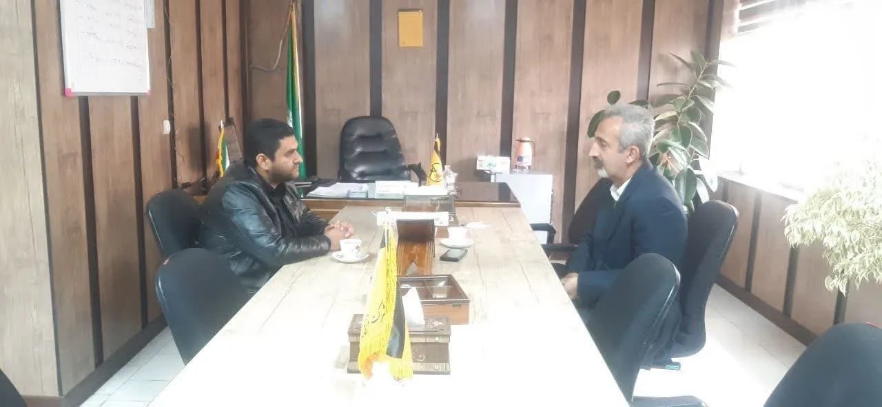 دیدار رئیس اداره برق با مسئول بسیج سازندگی سپاه شهرستان پیشوا جهت اجرای طرح جهاد روشنایی