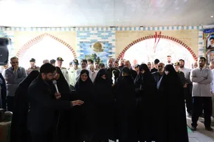 گلباران و عطرافشانی گلزار شهدا و شهدای گمنام شهر مشکین&zwnj;دشت شهرستان فردیس