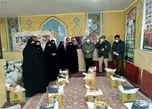 تهیه 300 بسته ی ارزاق و ارسال به استان کرمانشاه