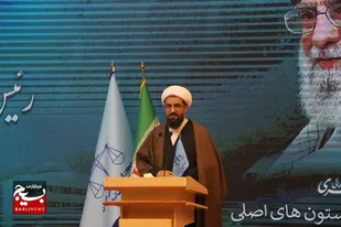 لازمه نزدیک شدن به عدالت حضور بیشتر مردم در عرصه&zwnj;های سیاسی است