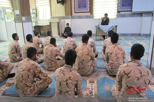 برگزاری جلسه اخوت فرمانده ناحیه مقاومت بسیج سپاه کنارک با کارکنان وظیفه