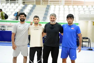 تمجید سرمربی تیم ملی قطر از سطح فنی اردوی آماده&zwnj;سازی کشتی فرنگی در ایذه