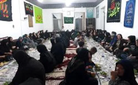 پخش احسان نذری در پایگاه شهیده ملکزاده روستای دمیرچیلو بیله سوار
