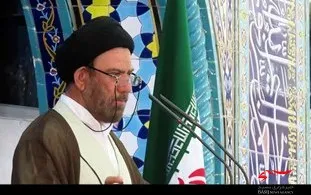 مسئولان با تحریف سخنان رهبری مردم را با نظام درگیر نکنند
