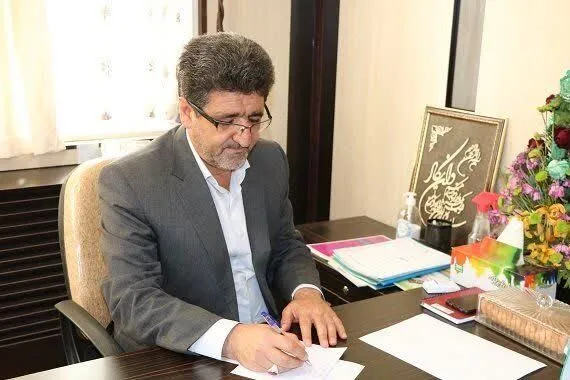 دعوت مدیر آموزش‌وپرورش شهرستان بویراحمد برای حضور باشکوه در راهپیمایی ۲۲ بهمن