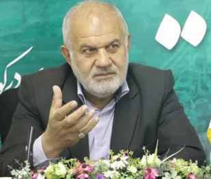 مدیران توجیه کننده فیش نجومی با مکتب جمهوری اسلامی بیگانه اند