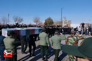 پیکر مطهر شهید گمنام در شهرستان رزن تشییع شد