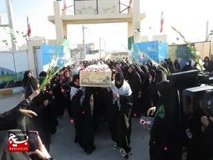 استقبال از شهید گمنام در مدرسه معراج دخترانه بندر بوالخیر