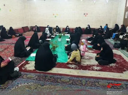 محفل انس با قرآن ویژه بانوان پایگاه معراج