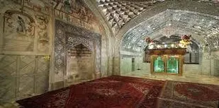 غبارروبی آستان مطهر امامزاده سید حمزه در تبریز