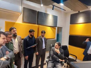 بازدید مدیر کل صدا و سیمای استان از مرکز آفرینش های هنری بسیج سپاه فتح