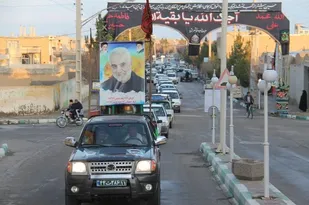 گرامی داشت یاد وخاطره شهادت سردار رشید سپاه اسلام حاج قاسم سلیمانی درگردان ۱۰۲ امام حسین (ع) هرند