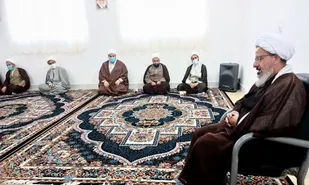 حضور و زندگی طلاب بین مردم در سبک زندگی دینی موثر است