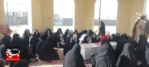 برگزاری نشست بصیرتی در جوار شهید گمنام