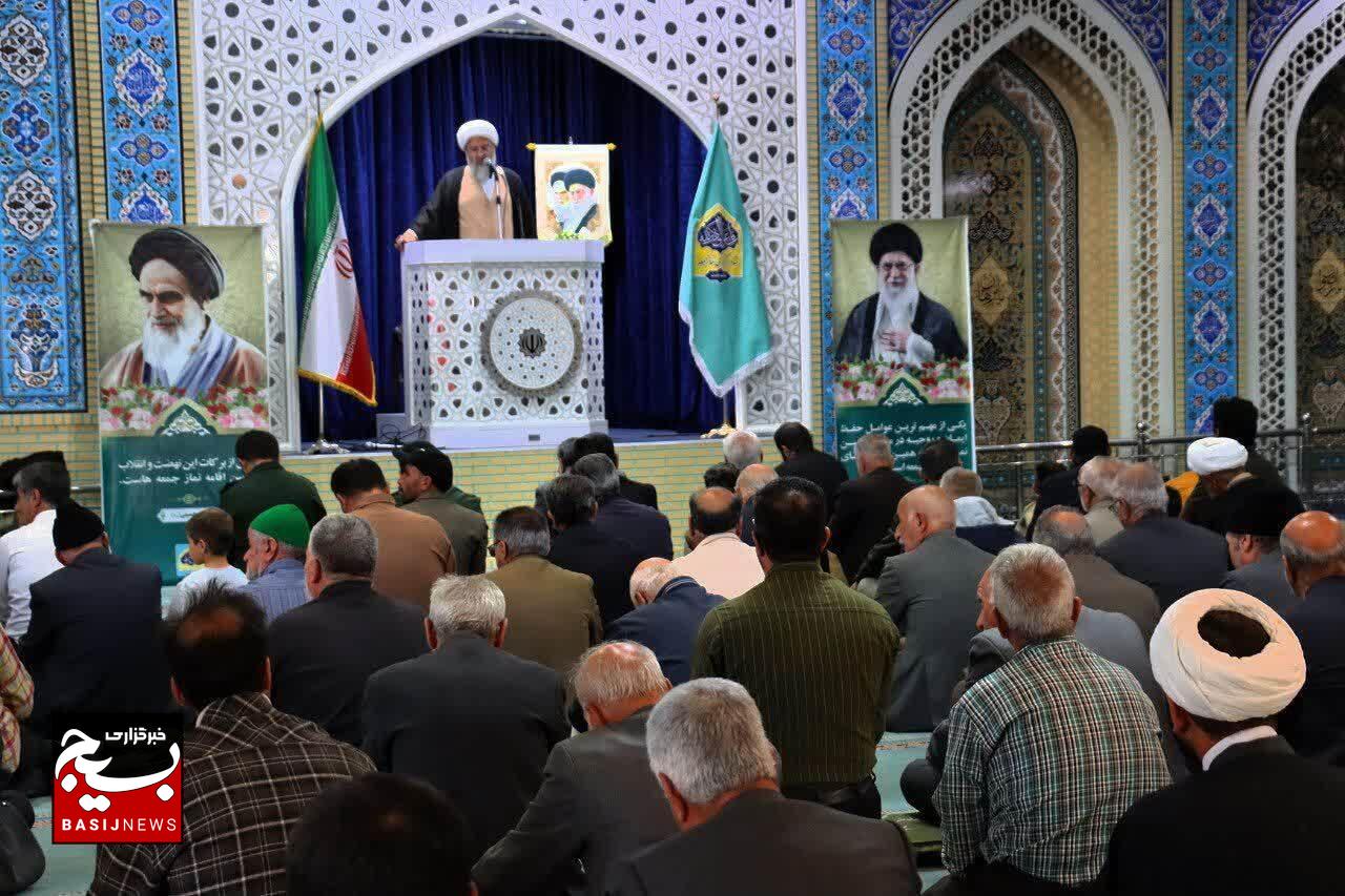 رزمایش و اجتماع جانفدا، نماد عزم ملی برای ایستادگی تا پای جان است رزمایش و اجتماع جانفدا، نماد عزم ملی برای ایستادگی تا پای جان است