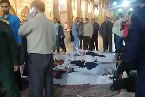 افزایش شهدای حادثه تروریستی شیراز به ۱۵ نفر