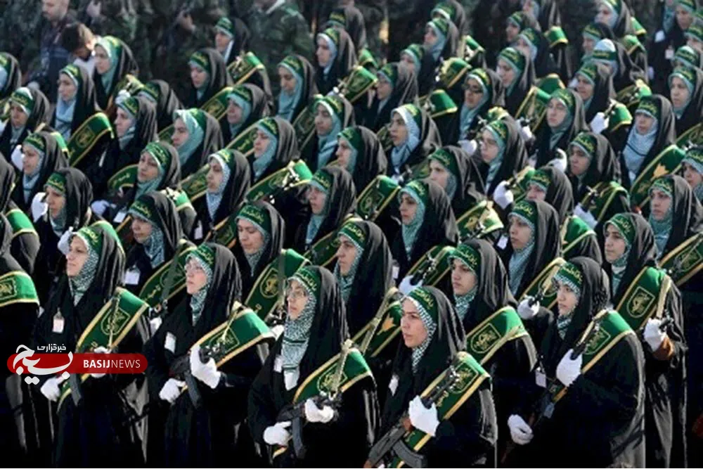 حضور ۲ هزار بانوی بسیجی در نمایش اقتدار گردان‌های خواهران «جان‌فدای ایران» کبودراهنگ