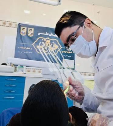 لبیک به فرهنگ ایثار با ارائه خدمات درمانی؛ اردوی جهادی دندانپزشکی در آشتیان برپا شد لبیک به فرهنگ ایثار با ارائه خدمات درمانی؛ اردوی جهادی دندانپزشکی در آشتیان برپا شد