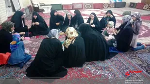 دختران نوجوان پایگاه معراج قم با عروسک&zwnj;سازی آشنا شدند