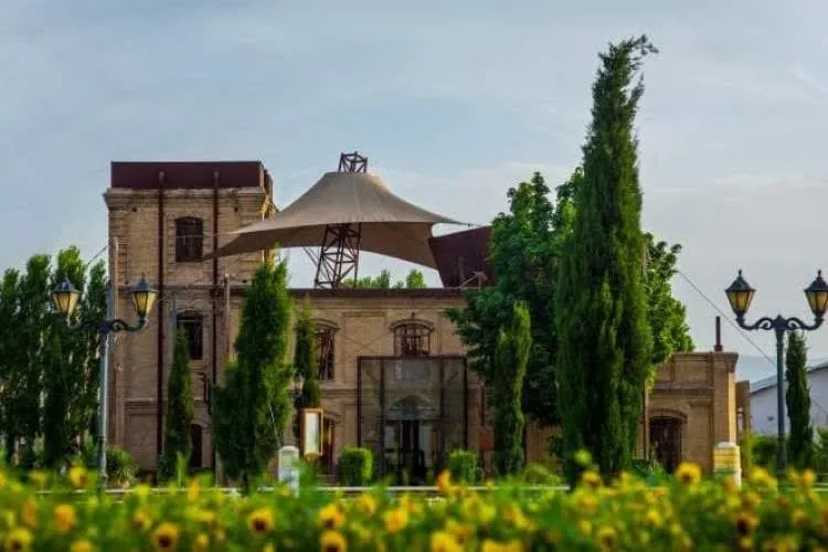 بازگشایی مجدد گالری تار و پود همزمان با هفته دولت