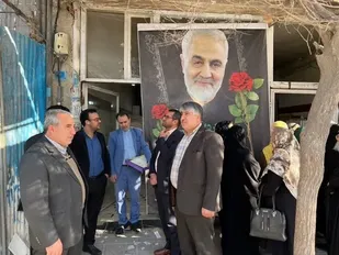 پخت و توزیع 2000 نان سنگک صلواتی به نیت حاج قاسم