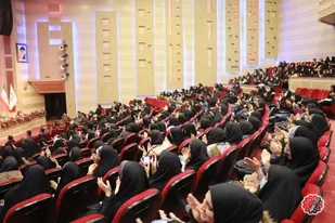 برگزاری جشن سالگرد پیروزی انقلاب اسلامی ایران در دانشگاه ولی عصر (عج) رفسنجان