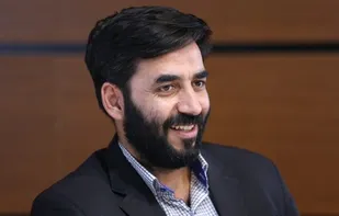 بسیج نیروی کمکی و تسهیل کُن است،می تواند تنگناهای مناطق آزاد را حل کند