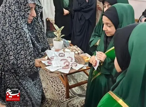 دیدار با مادر شهید سید عباس طباطبایی «طرح آبروی محله » و تقدیر از مقام مادر شهید