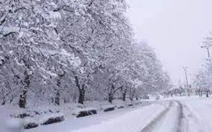 یخبندان و برف در راه آذربایجان شرقی