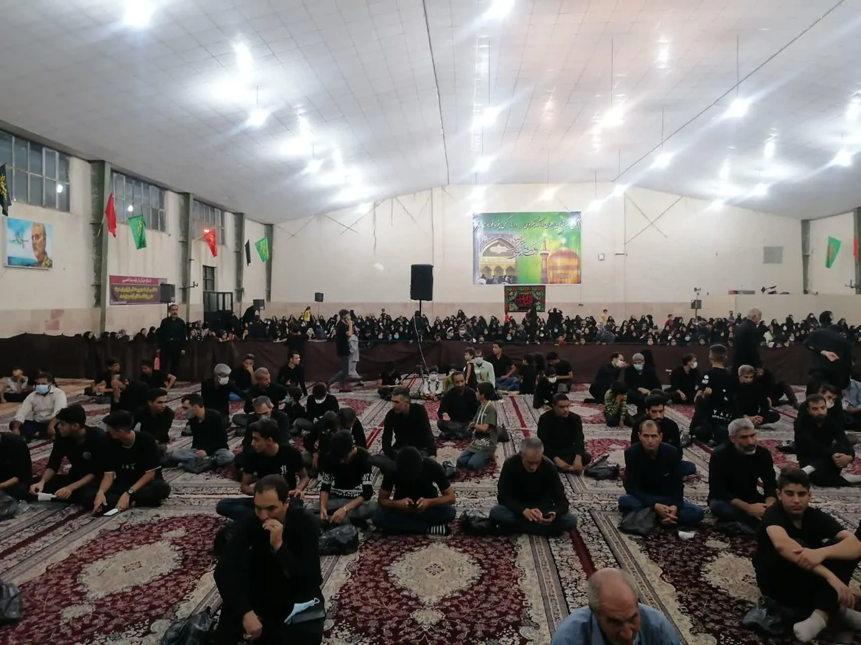 همزمان با شهادت سرور و سالار شهیدان امام حسین علیه السلام