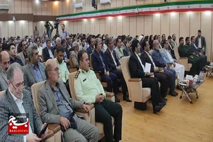کارگران محورِ حرکتِ کار و فعّالیّت و اشتغال هستند