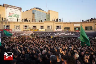 سنگ تمام مردم پایتخت شعور و شور حسینی  در یوم العباس/ طنین انداز شدن ندای یا ابوالفضل در آسمان زنجان