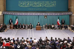 دیدار شرکت&zwnj;کنندگان در چهلمین دوره مسابقات بین&zwnj;المللی قرآن کریم با رهبر معظم انقلاب