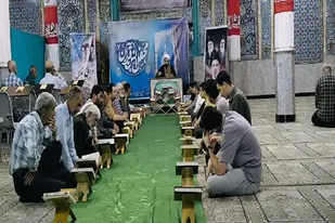 برگزاری محفل انس با قرآن به مناسبت دفاع مقدس در اسدآباد