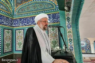فضای مجازی شمشیر برانی در دست دشمن برای انحراف نوجوانان ما است