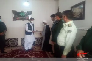 تجلیل از خبرنگار بسیجی و انقلابی صدا و سیما در شهرستان سیب و سوران