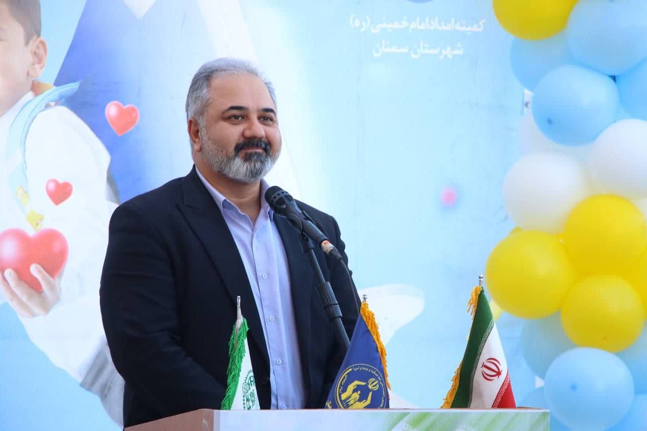 هیچ دانش‌آموزی نباید به دلیل مشکلات مالی از تحصیل بازبماند