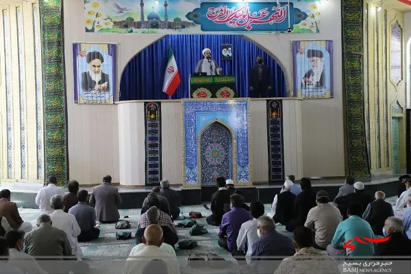 خادمان اربعین حسینی به نهضت مواسات و همدلی شتاب بیشتری ببخشند