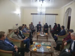 دیدار اساتید بسیجی دانشگاه آزاد گچساران با مشاور امور بین الملل مدیرعامل سازمان منطقه آزاد قشم