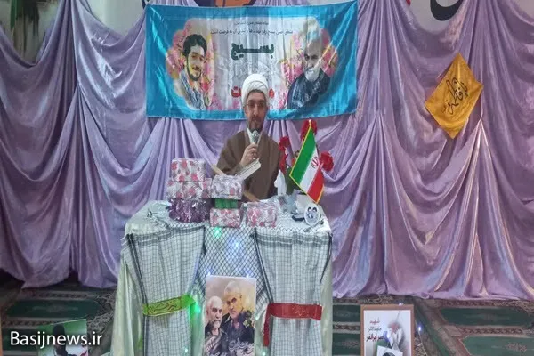 استمرار انقلاب و نظام اسلامی با ترویج تفکر بسیجی میسر است