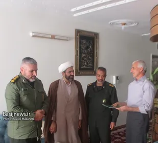 دیدار فرمانده ناحیه مقاومت بسیج فلاورجان با آزاده سرافراز قربانعلی صافی