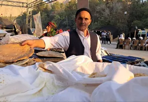 تنور چهارمین جشنواره ملی نان در کرمان روشن شد