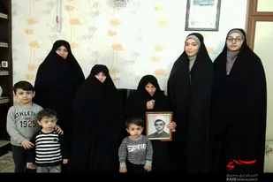 دیدار خواهران بسیجی همدان با خانواده شهید &laquo;نادرعبادی&zwnj;نیا&raquo;