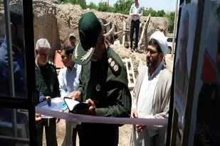 5 منزل آسیب دیده ناشی از سیل سال گذشته در بردسکن تحویل داده شد