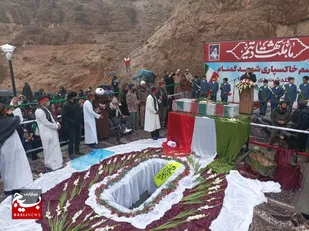 تصاویر/ پیکر شهید گمنام در گلدشت نجف آباد تشییع و خاکسپاری شد