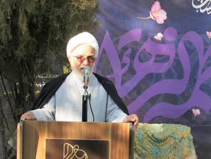 شهیدان همواره چراغی در مسیر هدایت ما به سوی سعادت هستند