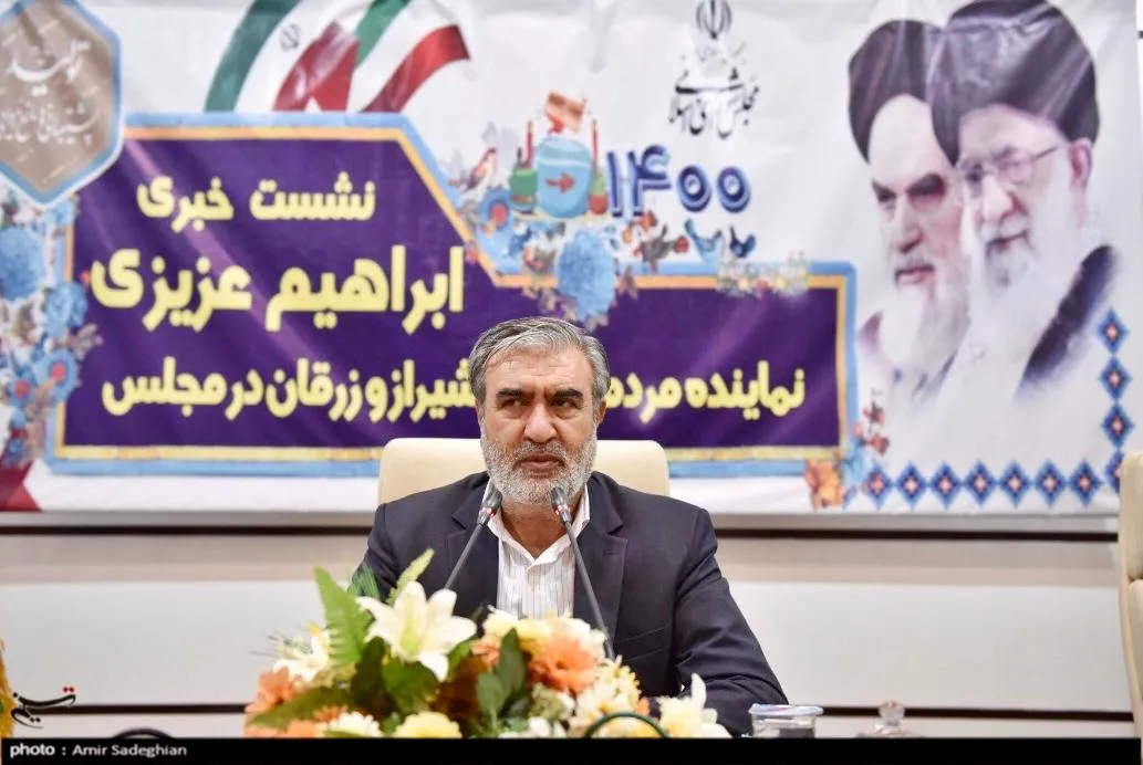 تکیه دولت به خارج از کشورگره اصلی مشکلات کمبود کالا/حمایت مجلس از کارگران و اقشار آسیب‌پذیر در بودجه
