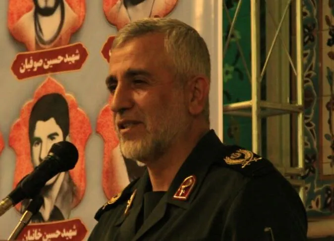 امروز عده‌ای برخلاف راه امام(ره) در پی سازش با کدخدا هستند